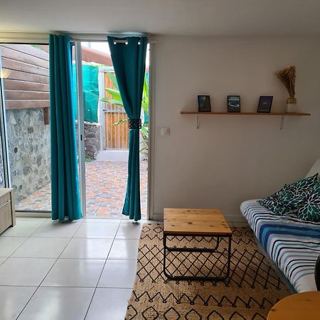 Апартаменти Ti Coin Tranquille L'Etang-Sale Екстер'єр фото